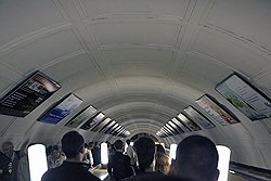 Реклама в метро наглядно показала, что подрядчик, делающий лучшее предложение на торгах по госзакупакам, зачастую просто не учитывает реалиый рынка 