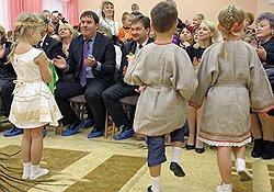Нехватка примерно трех тысяч мест в детских садах остается одной из главных костромских бед