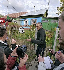 Житель Шебанцево Евгений Пименов не верит в возможность изменить жизнь к лучшему, потому что кругом одни ворюги 