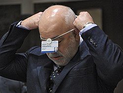 ...а Виктор Вексельберг — с куратором "Сколково" Дмитрием Медведевым  