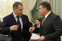 Перемещая Сергея Шойгу с места на место, власть показывает гражданам, где сегодня чрезвычайная ситуация  