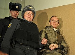 Теперь судьба отставного министра зависит от того, насколько деятельным окажется сотрудничество Екатерины Сметановой со следствием 