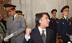 Новая форма от модельера Юдашкина очень красивая, но не очень качественная