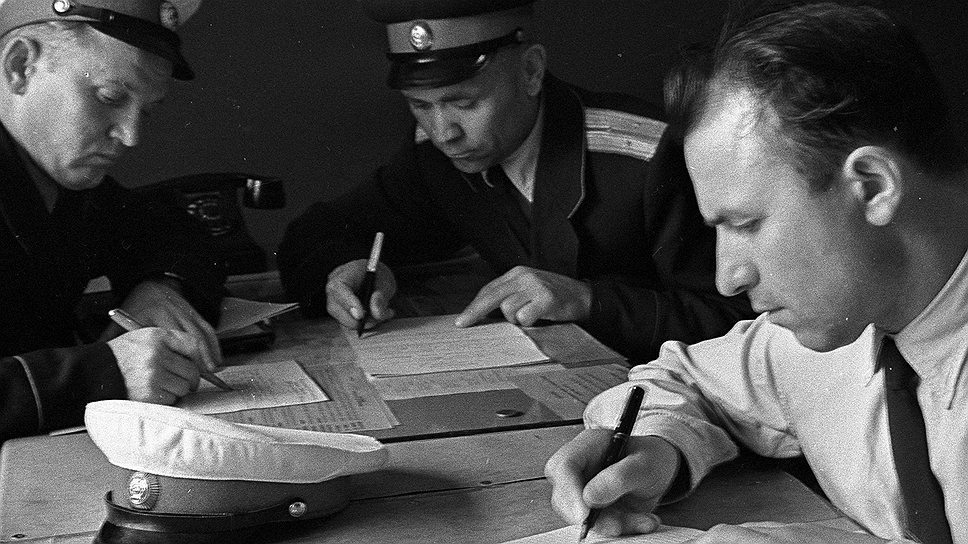 Поиск беглых преступников постоянно отнимал у милиционеров массу времени, а его результаты вызывали регулярные вспышки гнева у руководства 