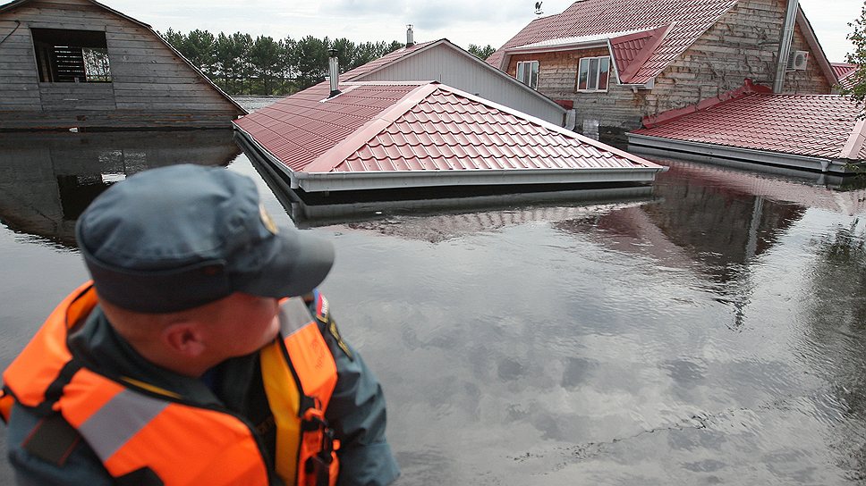 Наводнение на Дальнем Востоке. Самый крупный за 115 лет природный катаклизм в регионе, достигший пика в начале сентября, принес убытки в 40 млрд руб. Более 23 тыс. человек были эвакуированы. Пострадавшими признаны свыше 100 тыс. человек