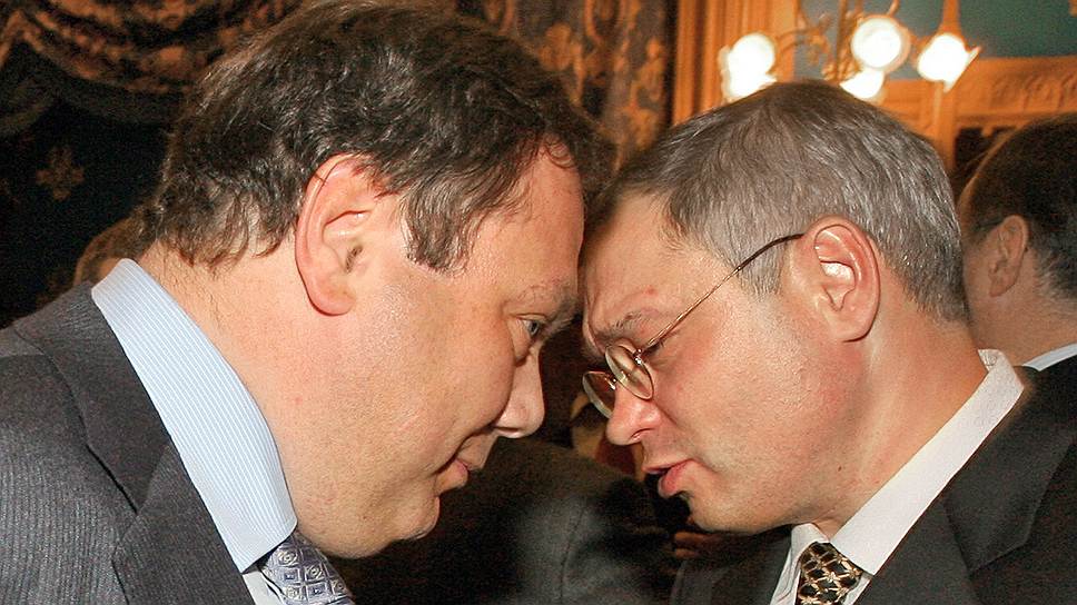 Проработав с партнерами по "Альфа-групп" два десятка лет (на фото слева — совладелец консорциума "Альфа-групп" Михаил Фридман), в январе 2014 года Глеб Фетисов вышел из совместных активов 