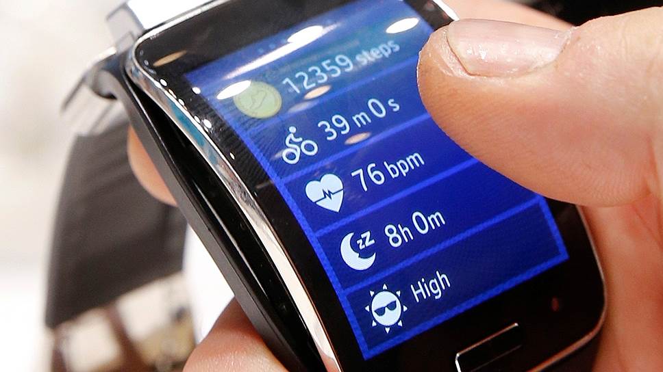 Samsung, как и всякий уважающий себя бренд, активно развивает носимую электронику, в особенности "умные" часы