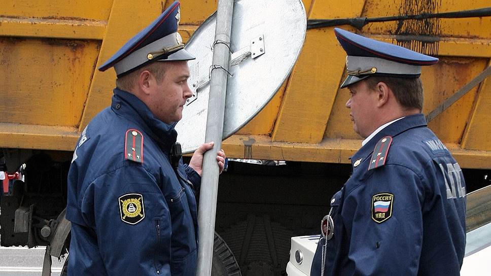 Материальную помощь инспектору сулит уже не всякий дорожный знак, а только те нарушения, за которые водителей лишают прав 