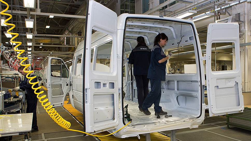 Mercedes Sprinter Classic почти на 40% локализована в России, и именно на эти фургоны переключилось внимание покупателей с машин немецкой сборки