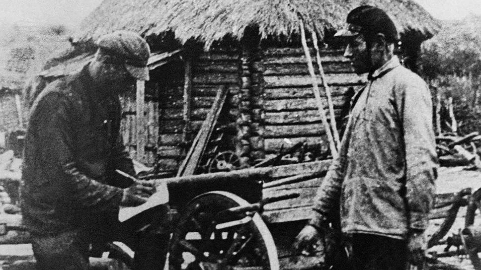 Одним из формальных обоснований раскулачивания зажиточных крестьян была необходимость взыскания долгов  