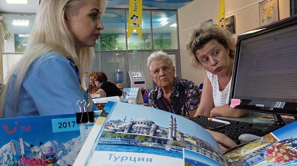 Граждане активно интересуются отдыхом в Турции, но пока перелеты не подешевели, покупать не спешат 