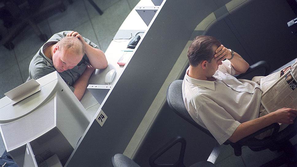 К 1 июня 1998-го российский фондовый рынок обрушился, а индекс ММВБ упал до самых низких значений 1996 года 