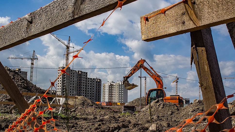По оценкам МЭР, в августе реальные располагаемые доходы населения снизились на 8,3%, и это является антирекордом за последние семь лет 