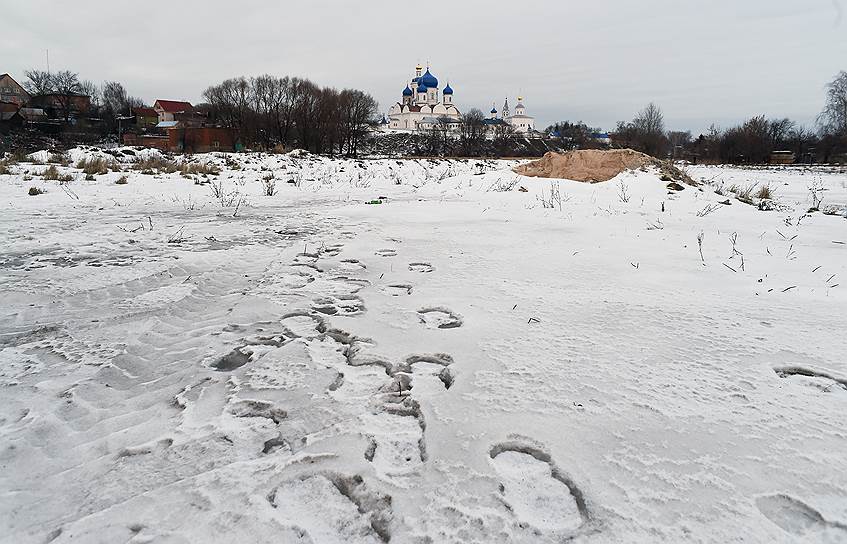 В Боголюбово все дороги так или иначе ведут к храму 