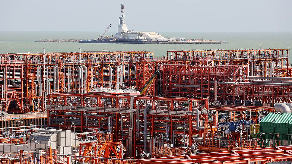 Многострадальный нефтяной мегапроект Кашаган наконец-то начал давать нефть спустя несколько лет после запланированного пуска в эксплуатацию 