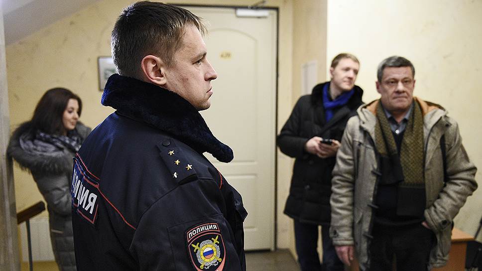 После очередного безуспешного визита в «Лабораторию инвестиционных технологий» ее клиенты вызвали полицию 