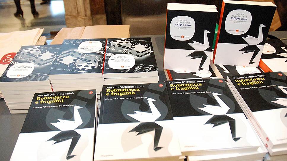 Американский экономист Нассим Талеб, автор книги «Черный лебедь. Под знаком непредсказуемости», черными лебедями называет любые важные случайности, которые невозможно предвидеть,— как негативные, так и позитивные