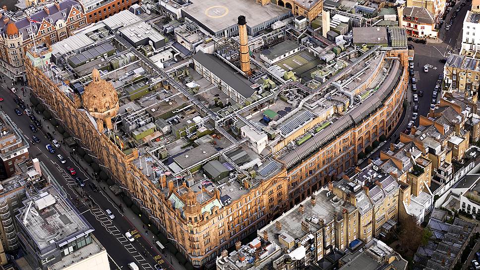 К 1911 году универмаг Harrods занимал почти целый квартал в районе Бромптон-роуд