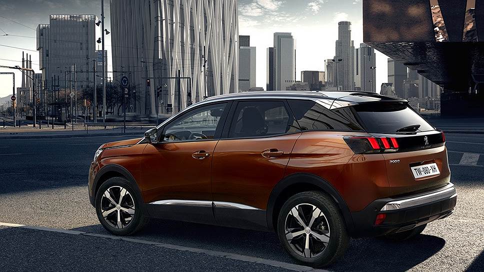Продажи нового поколения Peugeot 3008 начнутся в ближайшее время, цены пока не объявлены, но сориентироваться можно по еще продающимся машинам генерации 2014 года: от 1,646 млн руб. за версию с дизелем мощностью 120 л. с. и "автоматом"