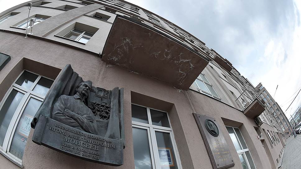 В советское время в "Доме на набережной" жили многие знаменитости, сейчас немалая часть жильцов — арендаторы  