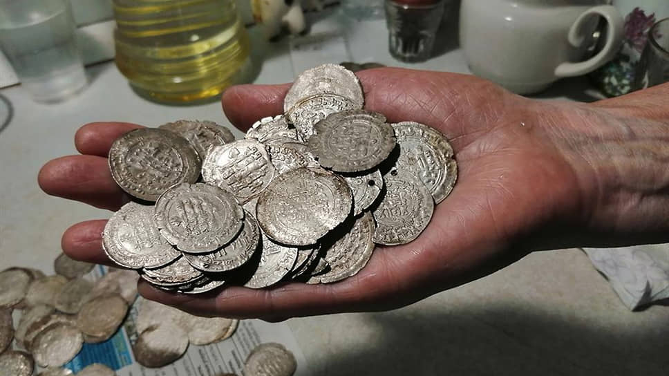 Часть куфических дирхамов правителей династии Саманидов
