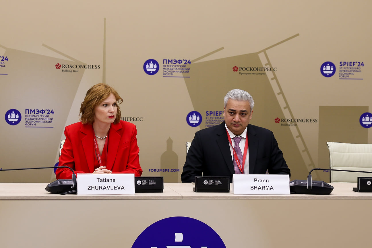 Генеральный директор Фонда Мельниченко Татьяна Журавлева и директор Торгово-промышленной палаты БРИКС Пранн Шарма