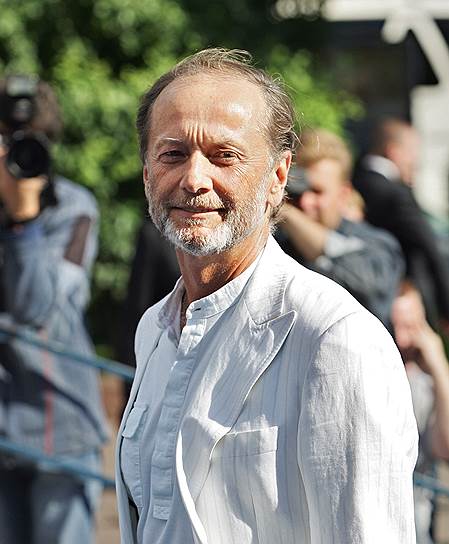 Писатель и сатирик Михаил Задорнов 