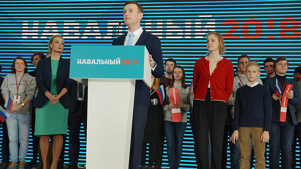 Политик Алексей Навальный 