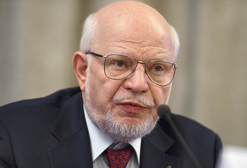 Советник президента Михаил Федотов  