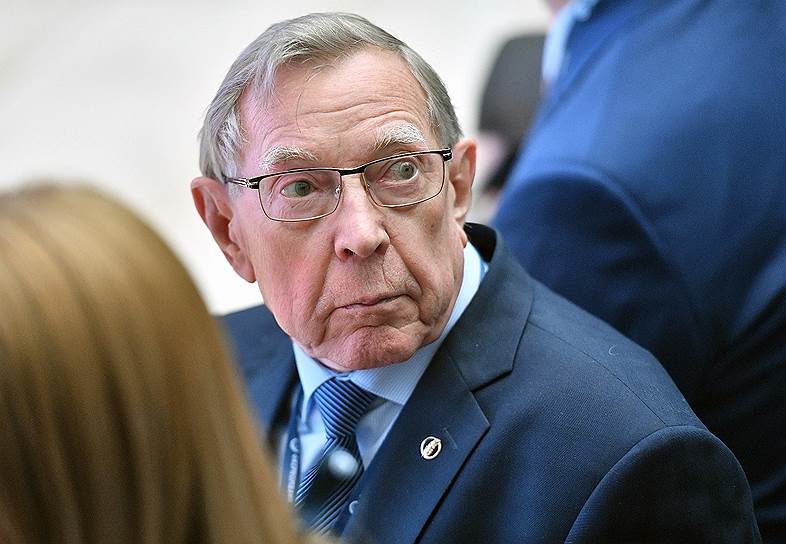 Советник президента Вениамин Яковлев  