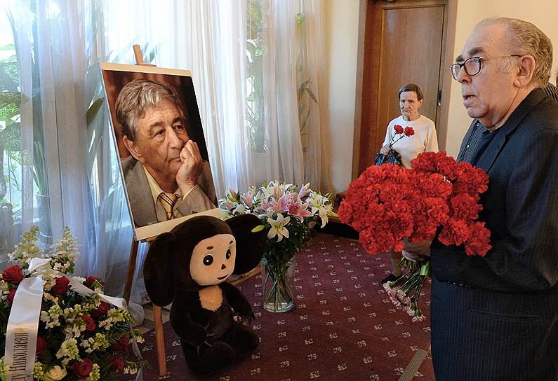 Актер Михаил Левенгук