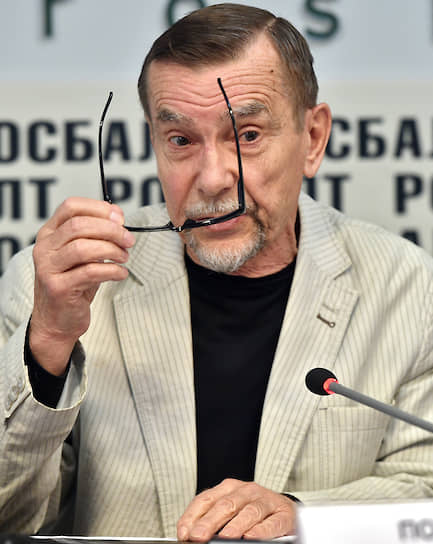78-летний правозащитник Лев Пономарев 