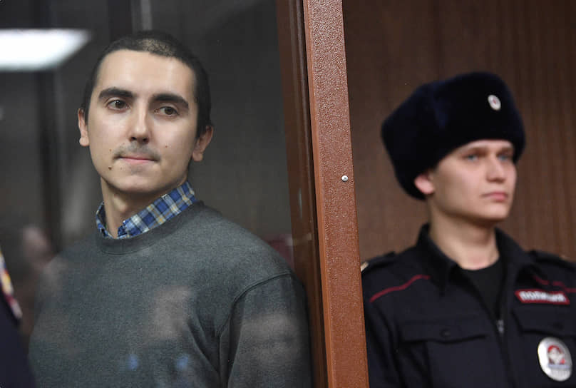 Владимир Емельянов