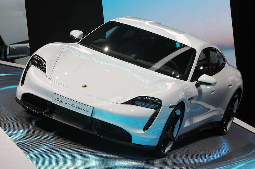 Porsche Taycan Turbo S 