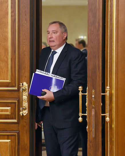 Глава «Роскосмоса» Дмитрий Рогозин 