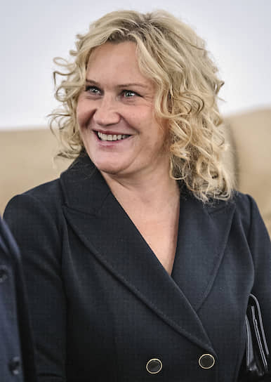 Елена Батурина 