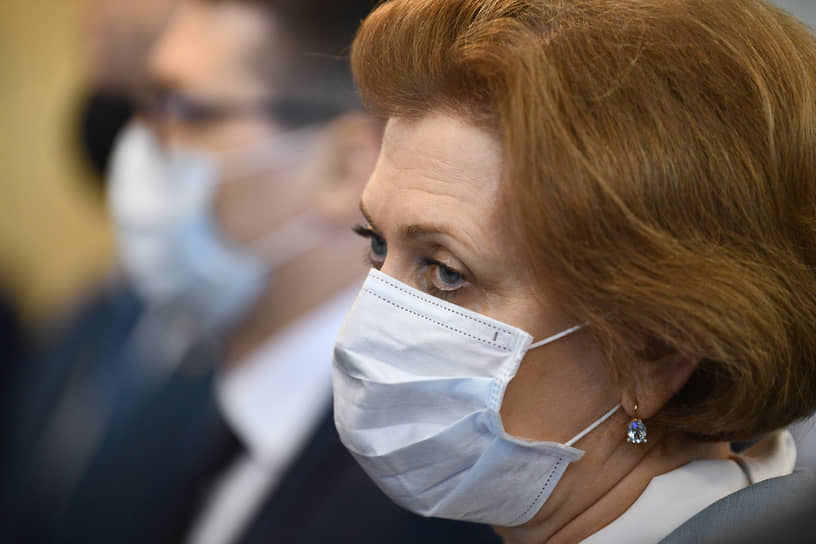 Анна Попова 