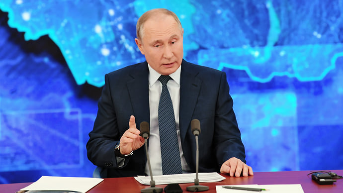 Путин: ВВП России в условиях пандемии упал меньше, чем в Европе и США