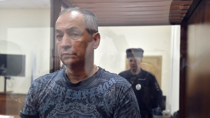 Суд приговорил Шестуна к 15 годам строгого режима