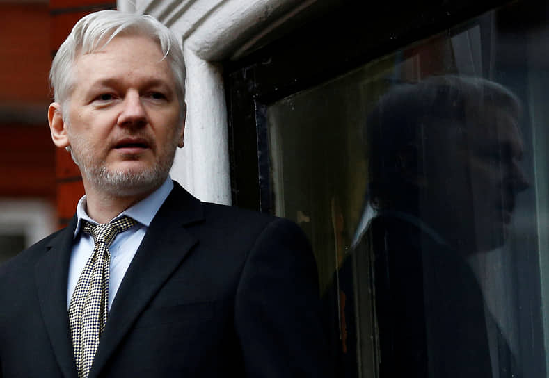 Основатель WikiLeaks Джулиан Ассанж 