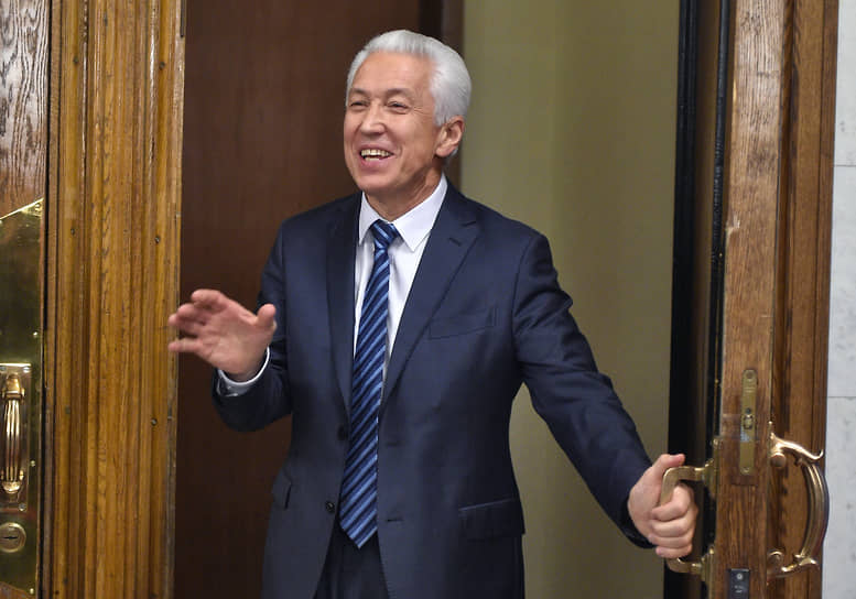 Владимир Васильев
