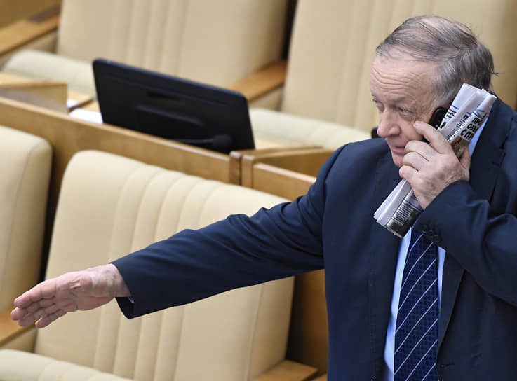 Виктор Заварзин