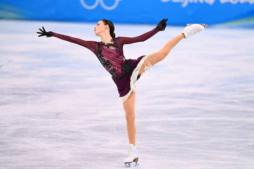Россиянка Анна Щербакова выступает с произвольной программой 