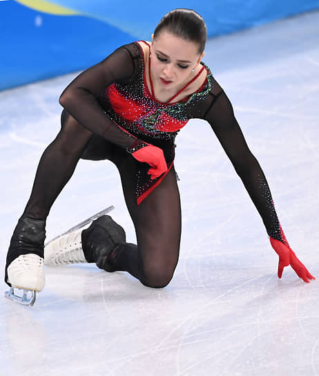 Камила Валиева выступает с произвольной программой 