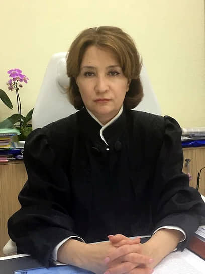 Елена Хахалева 