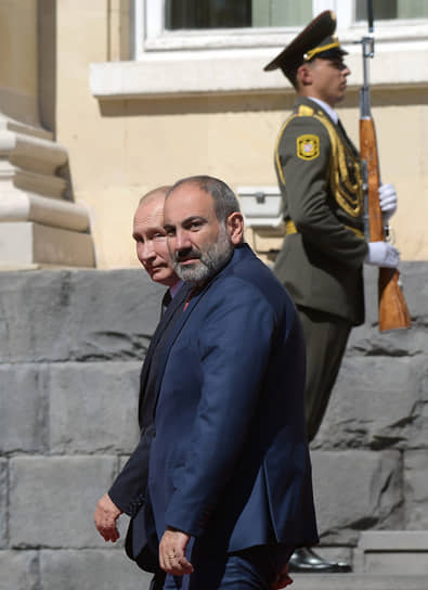 Владимир Путин и Никол Пашинян