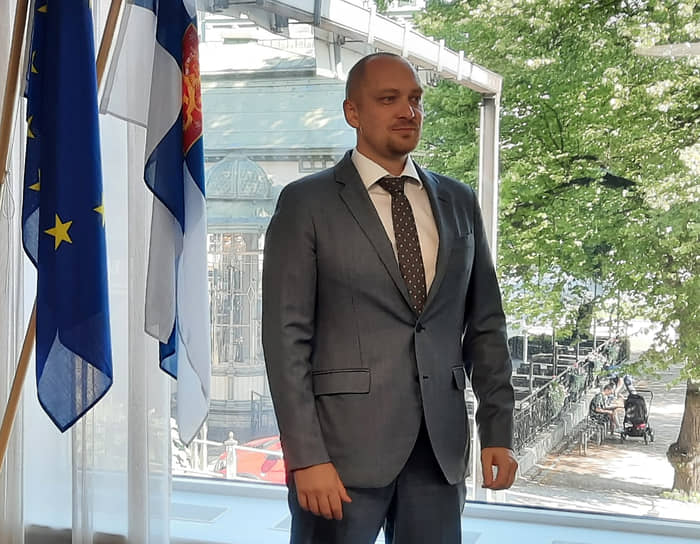 Антон Логинов