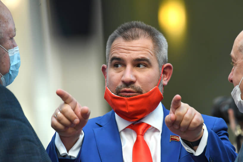 Максим Сурайкин