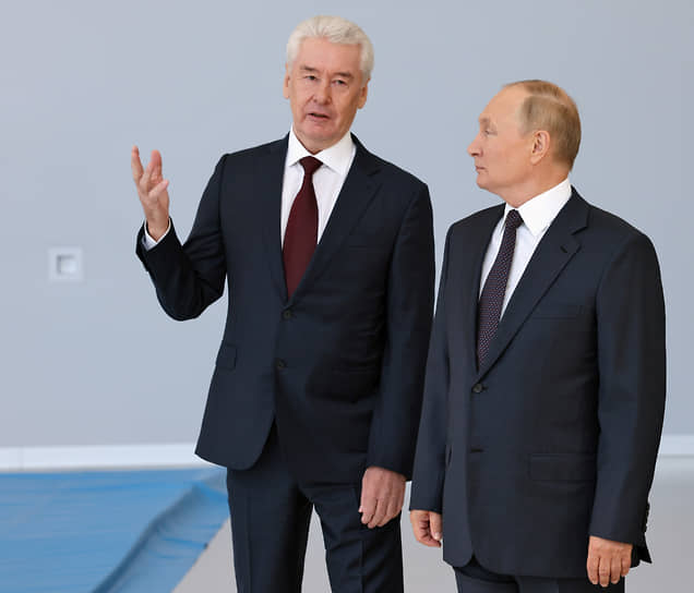 Сергей Собянин (слева) и Владимир Путин 