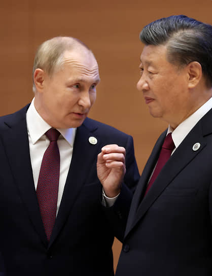Владимир Путин (слева) и Си Цзиньпин 